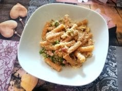 Pasta alla carbonara di carciofi e piselli