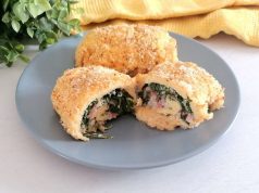 Involtini di pollo, con rucola, speck e parmigiano